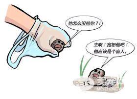 柯基的便便不同的颜色代表什么呢？医生说只有一种情况是正常的