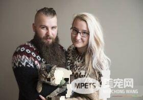 超可爱猫咪捕鼠员 被饭店正式聘用还有专属员工证